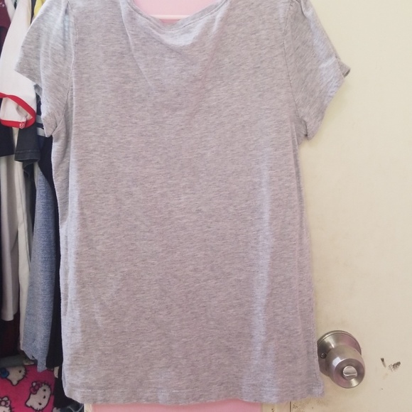 Graphic T-shirt - Picture 2 of 3